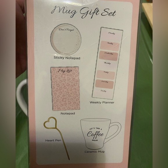 Mug gift set, coffee themed mug gift set, new with tag, original packaging - Picture 3 of 7